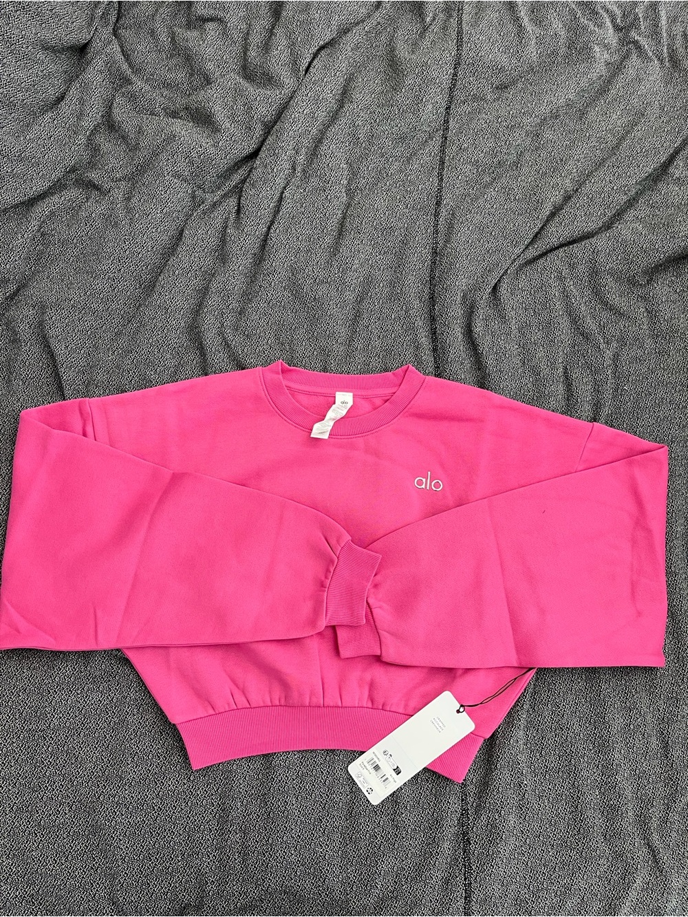 ALO Yoga Women's Bright Pink Cropped Crewneck Sweatshirt